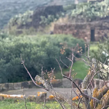 Al Palazzotto * Pantelleria